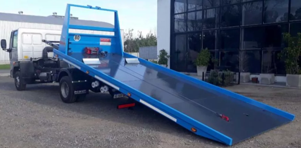 Similar grúa contratada por la Municipalidad de Guaymallén por casi 95 millones de pesos