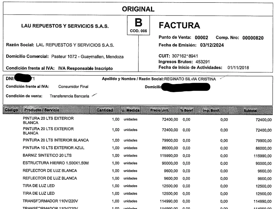Factura de LAU Repuestos/“Reginato Repuestos” con ítems de pintura/iluminación.